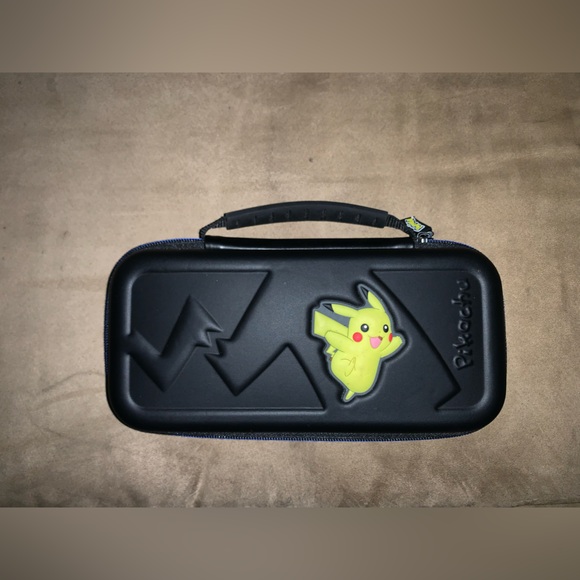 Pokémon ninento switch case/carrier - Picture 2 of 6